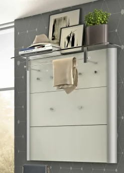 MONDO Garderobe Entry