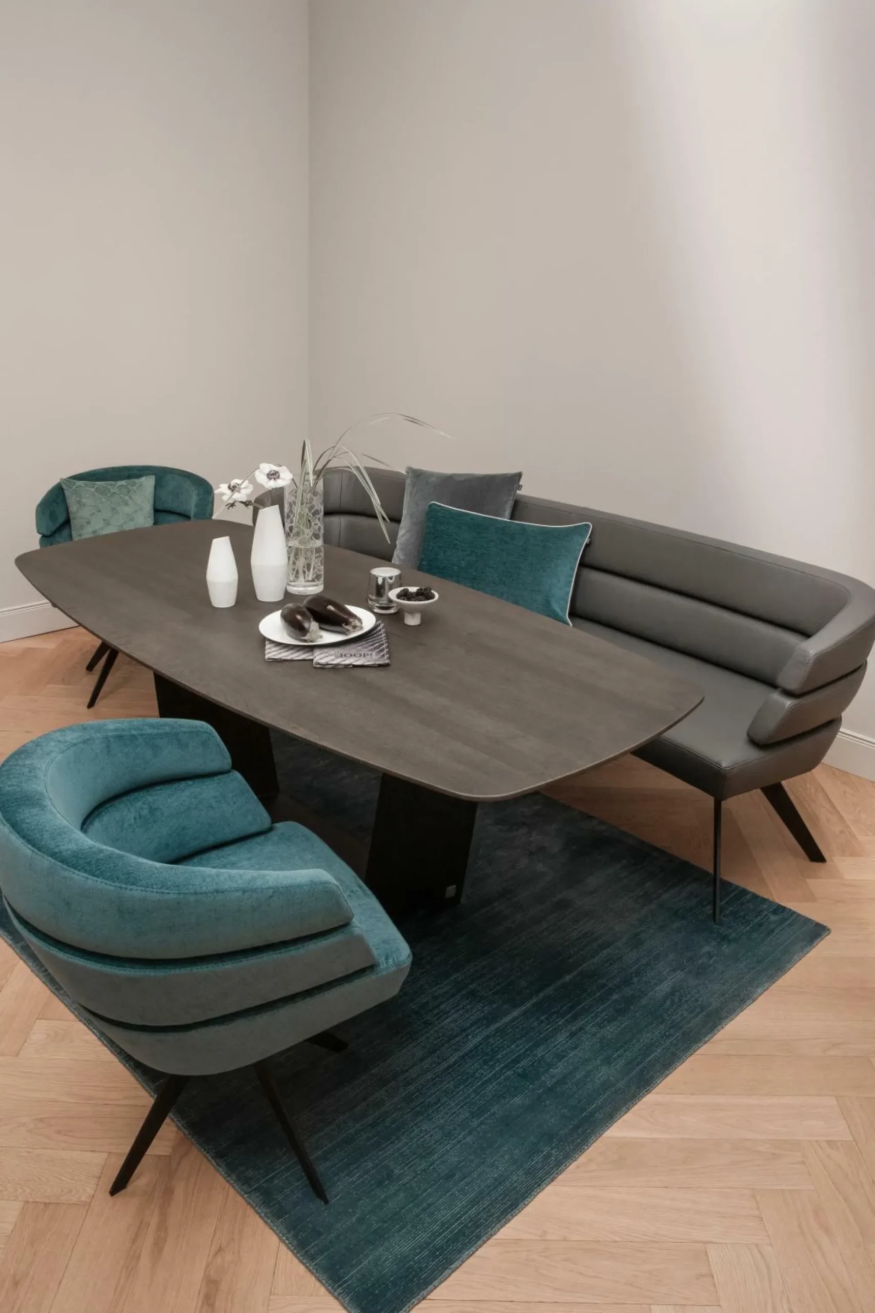 New JOOP! Sitzbank CURVES