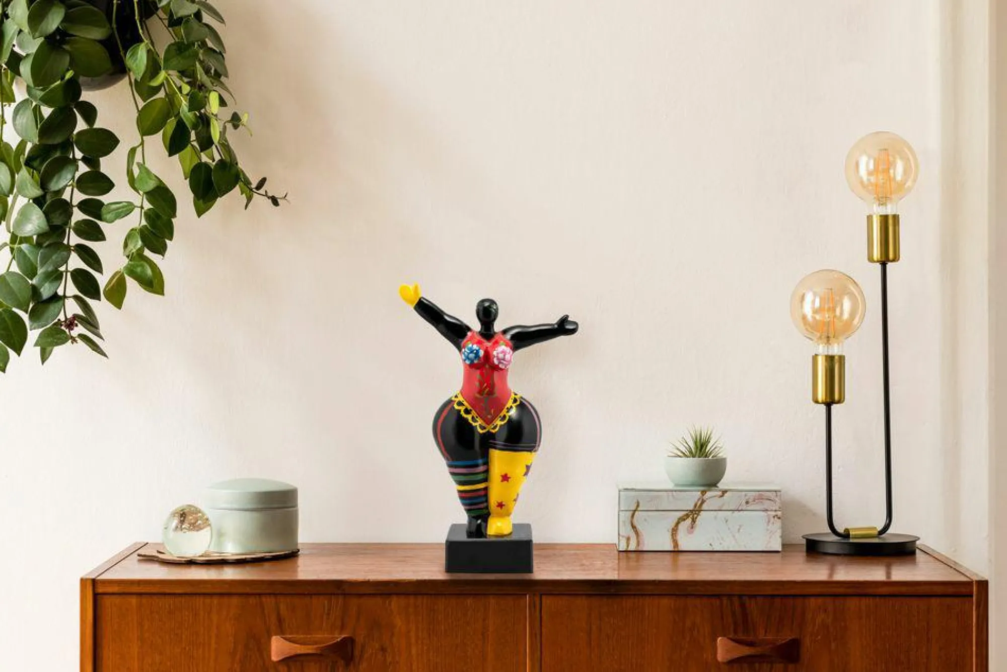 Discount Sonstige Skulptur HOMMAGE AN NIKI